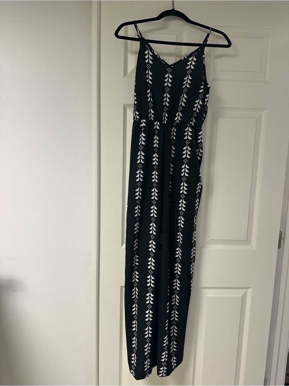 SHEIN Black & White Printed Maxi Jumpsuit